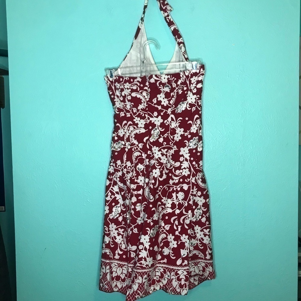 Red White Floral Sundress Fits Size 4 Halter Fit and Flare Y2K Summer Cottagecor - Picture 2 of 5
